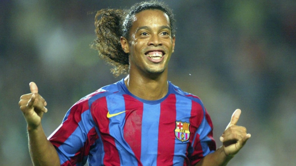 Huyền thoại bóng đá Ronaldinho